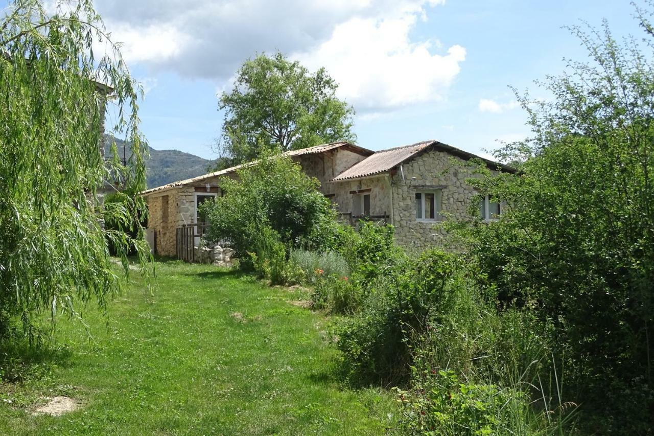 Gites Les Costoliers Châteauneuf-Miravail エクステリア 写真